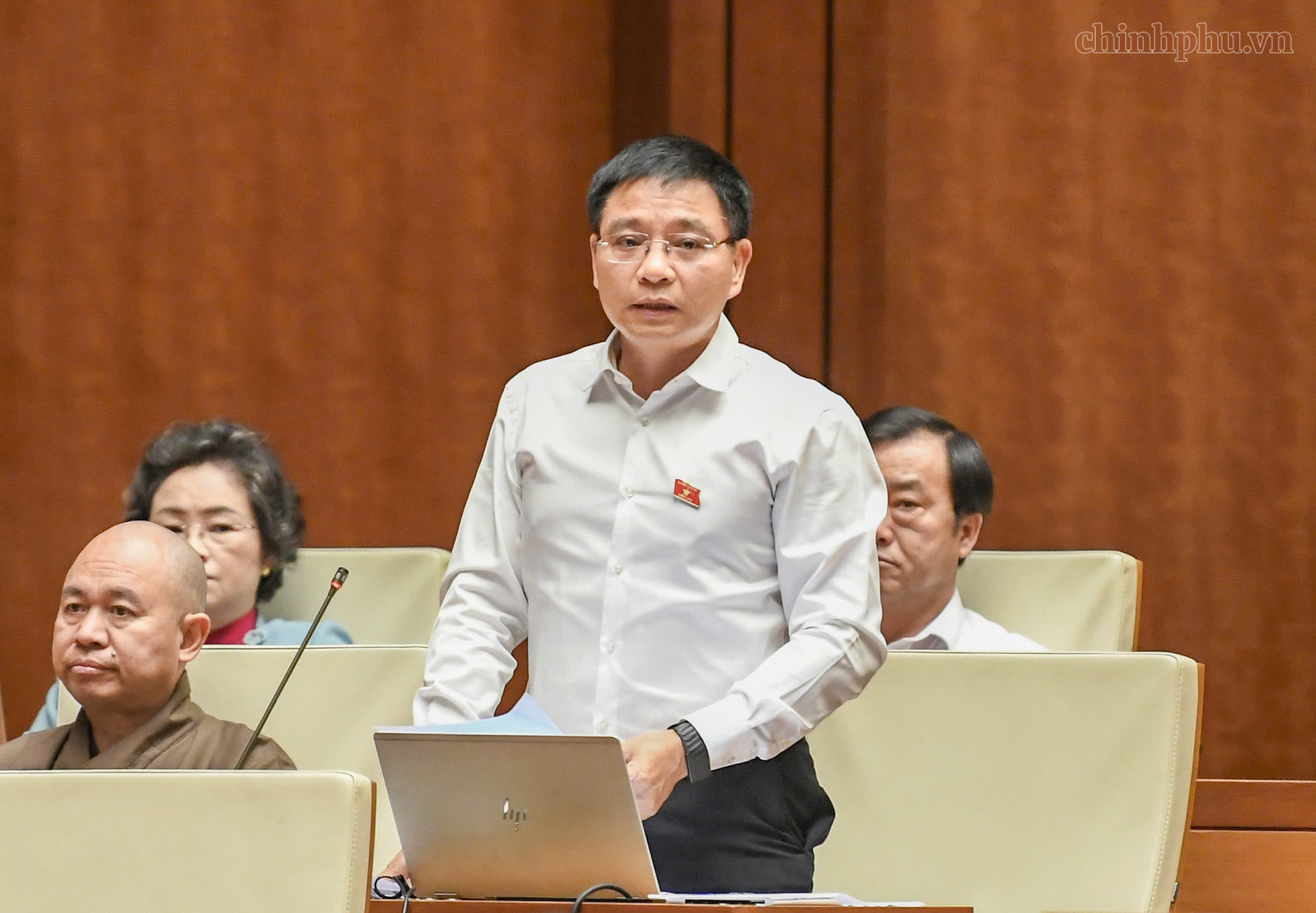 Phó Thủ tướng Nguyễn Văn Thắng làm rõ 3 vấn đề lớn trước Quốc hội - Ảnh 2.