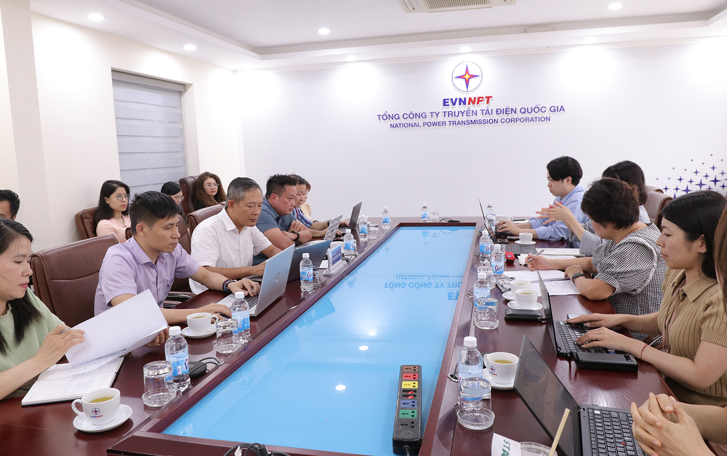 EVNNPT chủ động đa dạng hóa nguồn vốn, tạo nguồn lực phát triển lưới truyền tải điện- Ảnh 2.