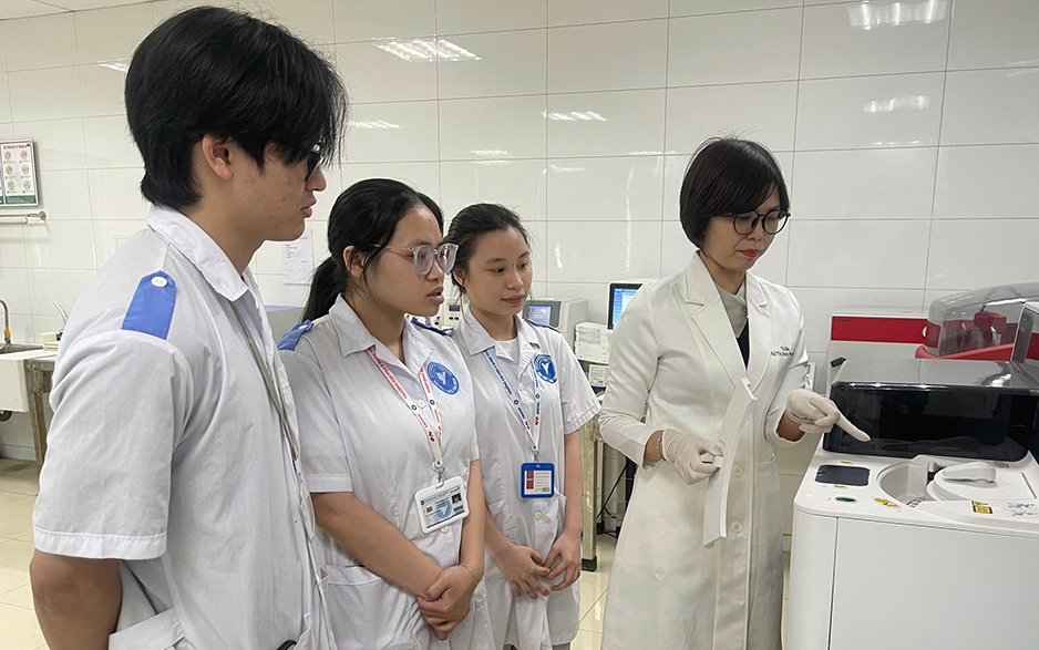 Sinh viên Dược hệ liên thông có được giảm học phí?