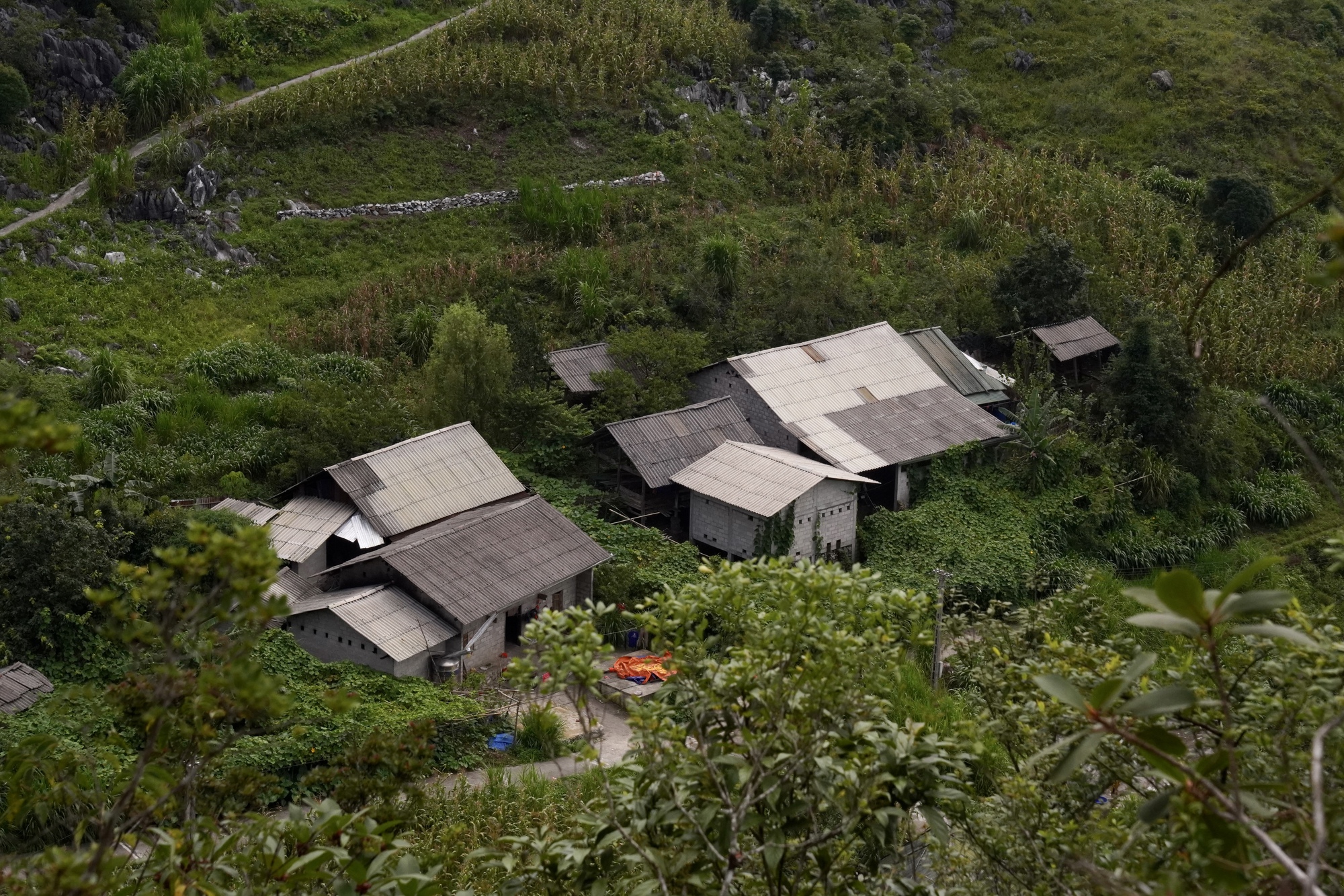 'Đi tìm sóng bằng đôi chân, xóa lõm sóng bằng những trạm phát'- Ảnh 1.