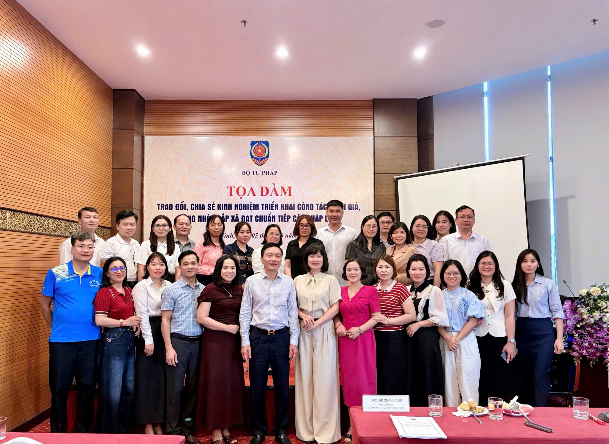 Gỡ vướng trong đánh giá cấp xã, phường, đặc khu đạt chuẩn tiếp cận pháp luật- Ảnh 1.