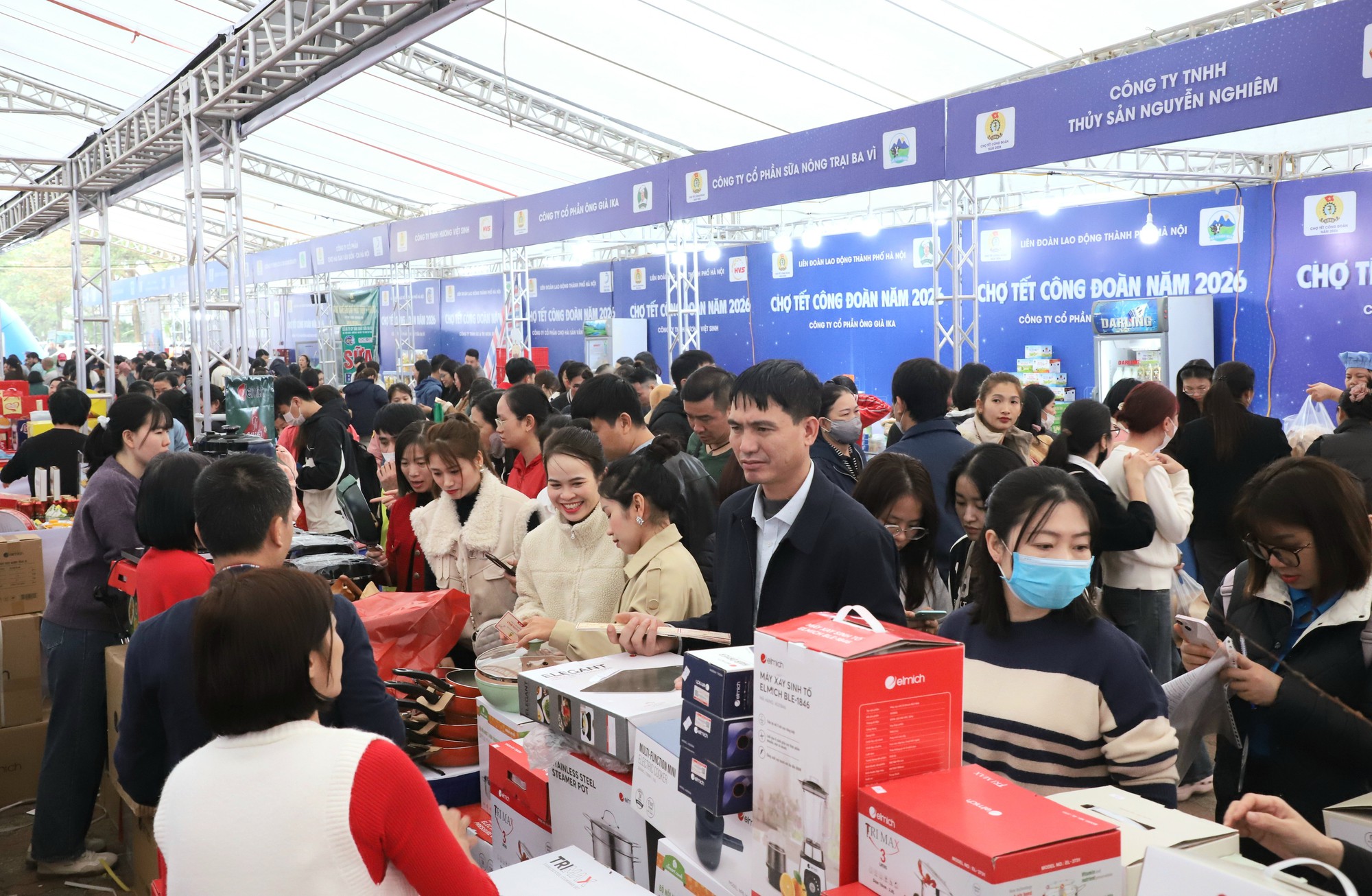 Triển khai nhiều hoạt động chăm lo cho người lao động dịp Tết Đinh Mùi 2027- Ảnh 1.