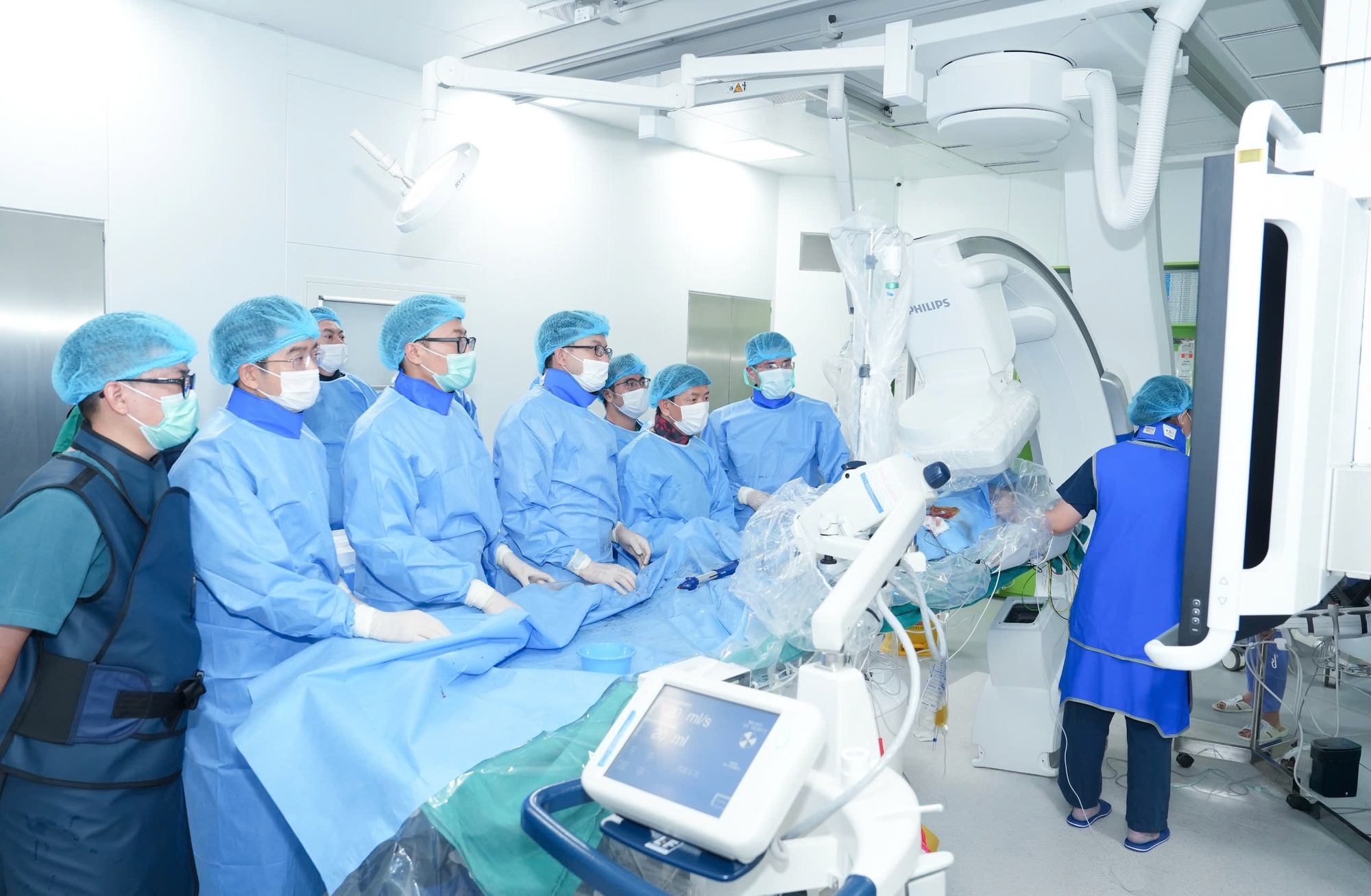 Bệnh viện Bạch Mai cơ sở Ninh Bình khẳng định năng lực sau 3 tháng vận hành- Ảnh 2.