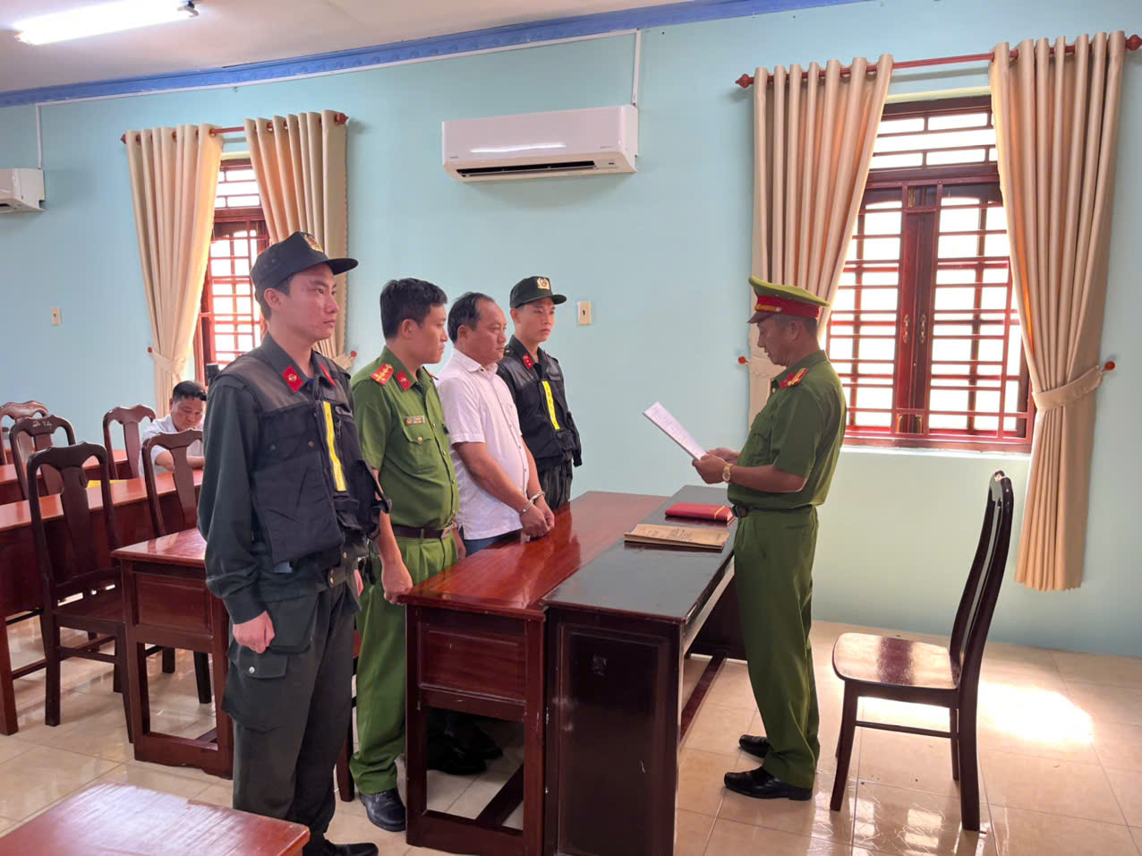 Triệt phá đường dây sản xuất, buôn bán máy biến áp giả hoạt động liên tỉnh- Ảnh 1.