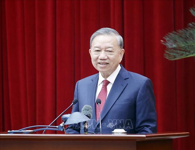 Toàn văn phát biểu của Tổng Bí thư Tô Lâm tại buổi gặp mặt các Tiểu ban chuẩn bị Đại hội XIV và Ban Chỉ đạo tổng kết 40 năm đổi mới- Ảnh 1.