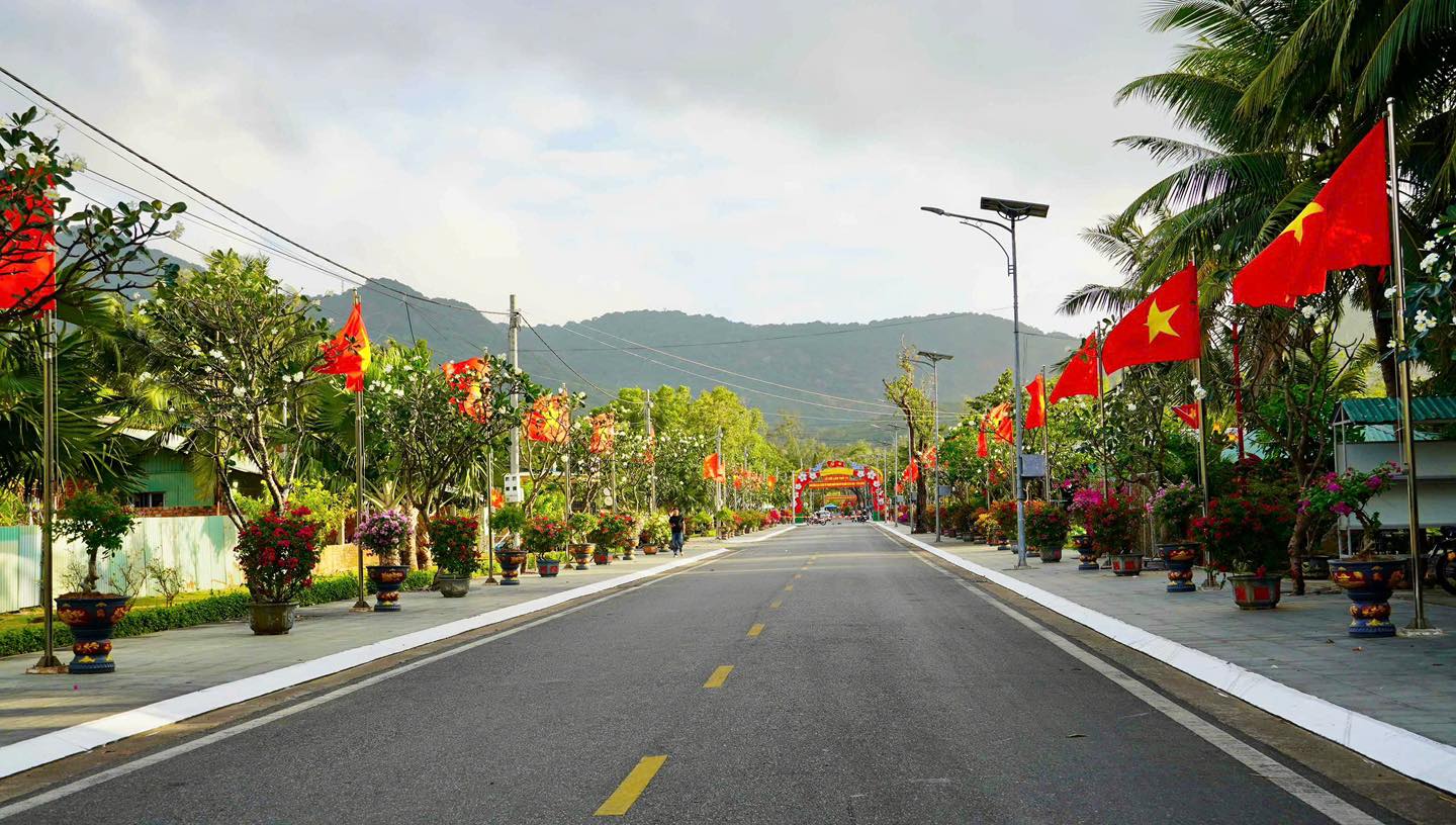 Một vòng TPHCM rộn ràng hương Tết, sắc Xuân- Ảnh 10.