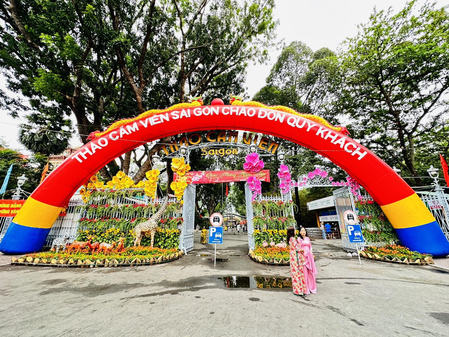 Một vòng TPHCM rộn ràng hương Tết, sắc Xuân- Ảnh 6.