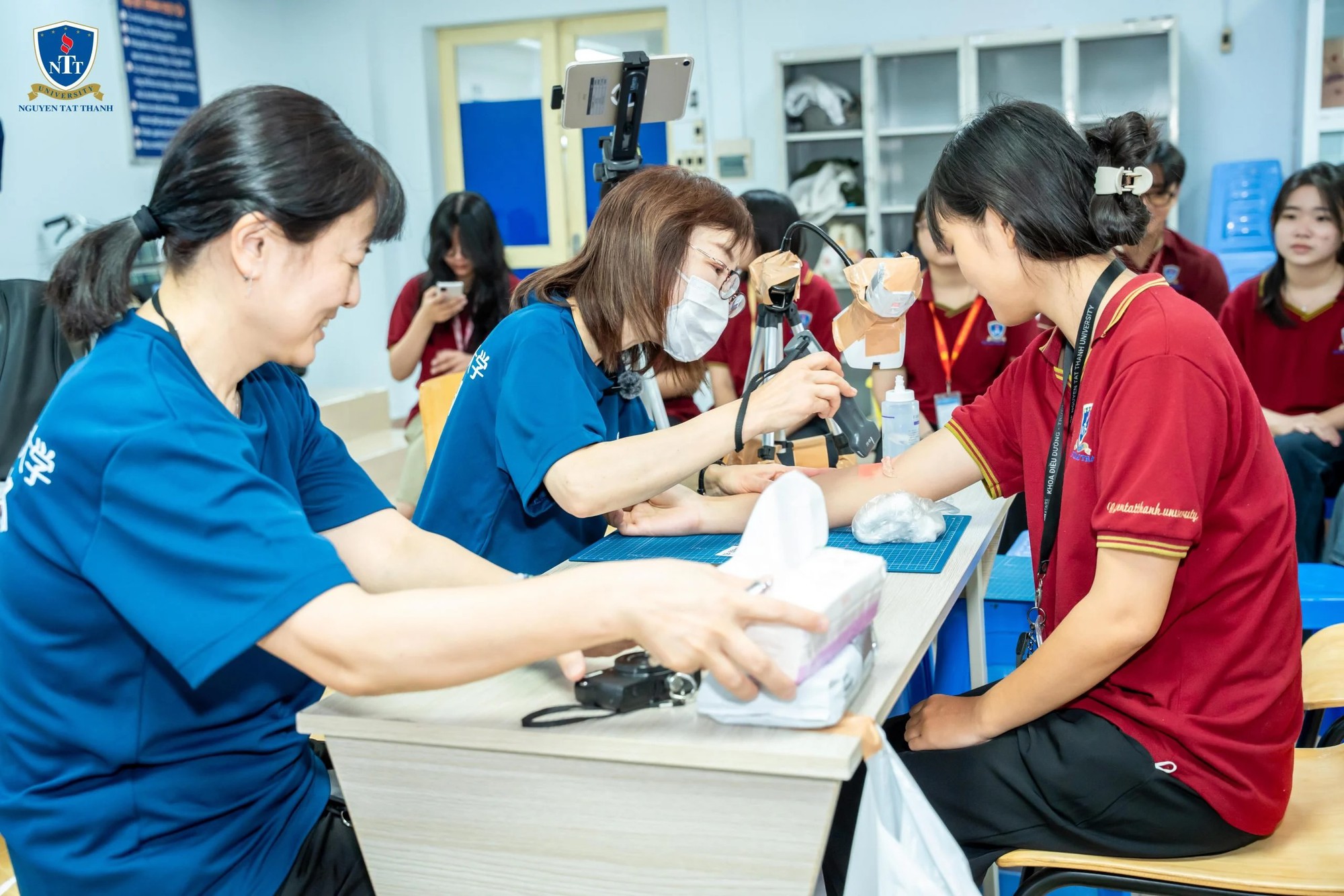 Trường Đại học Nguyễn Tất Thành 'tăng tốc' hội nhập quốc tế- Ảnh 3. Trường Đại học Nguyễn Tất Thành 'tăng tốc' hội nhập quốc tế- Ảnh 3.