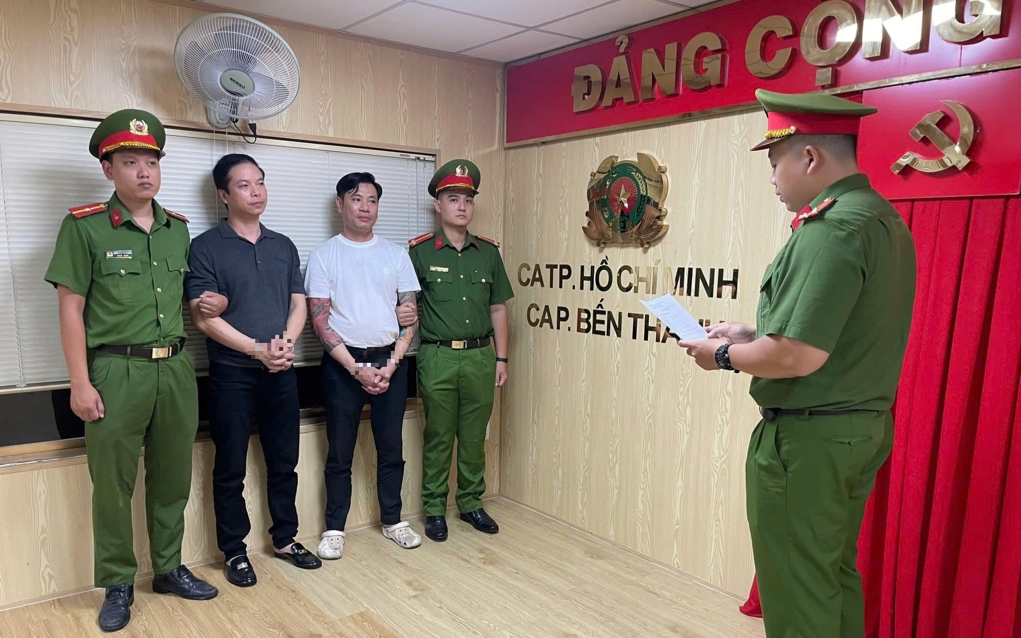 Bắt khẩn cấp 2 đối tượng trong vụ tài xế xe Bentley đánh người ở TPHCM