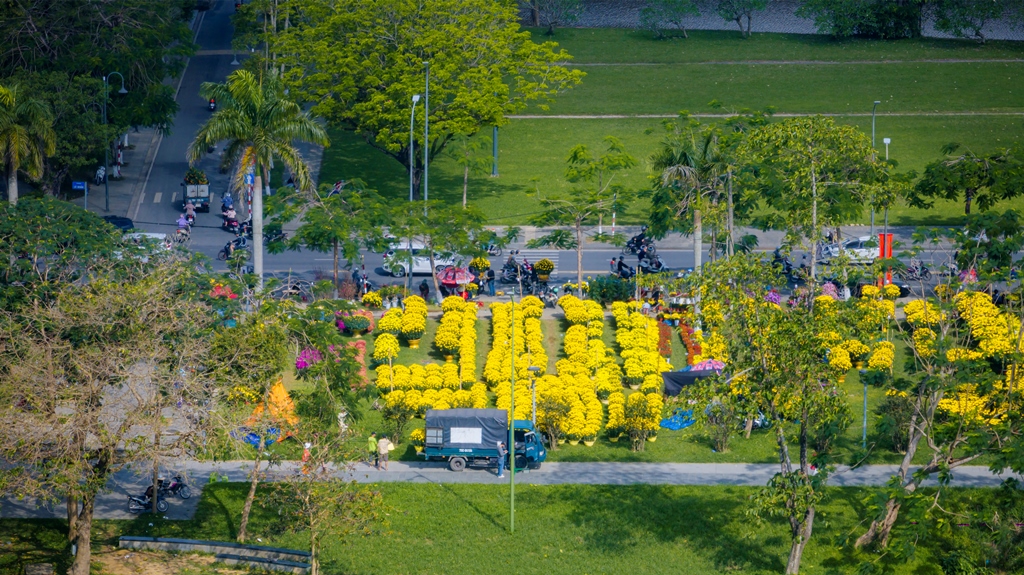 Nhộn nhịp chợ hoa Xuân ở Cố đô Huế- Ảnh 3.