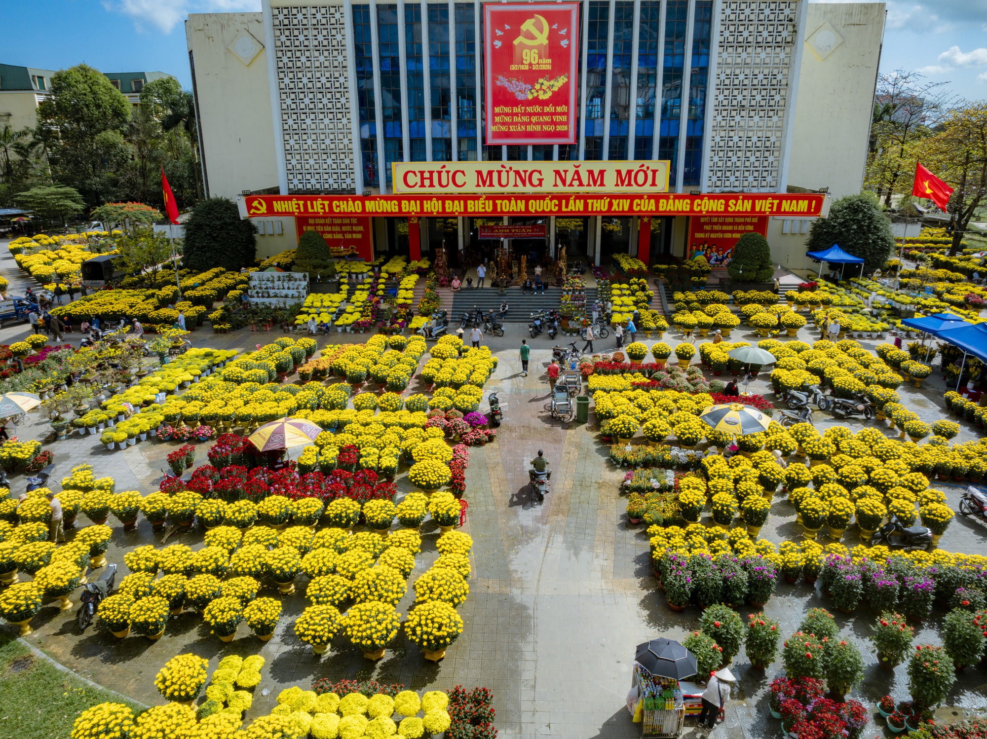 Nhộn nhịp chợ hoa Xuân ở Cố đô Huế- Ảnh 6.