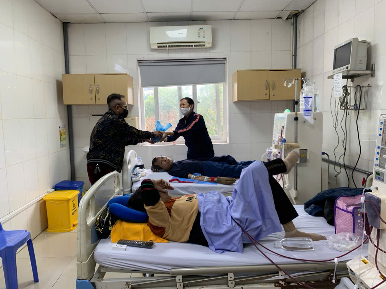 Bệnh viện sáng đèn xuyên Tết, vì sức khỏe người dân- Ảnh 3.