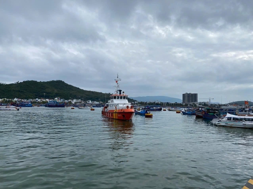 Kịp thời cứu nạn thuyền viên tàu nước ngoài trên vùng biển tỉnh Khánh Hòa- Ảnh 2.