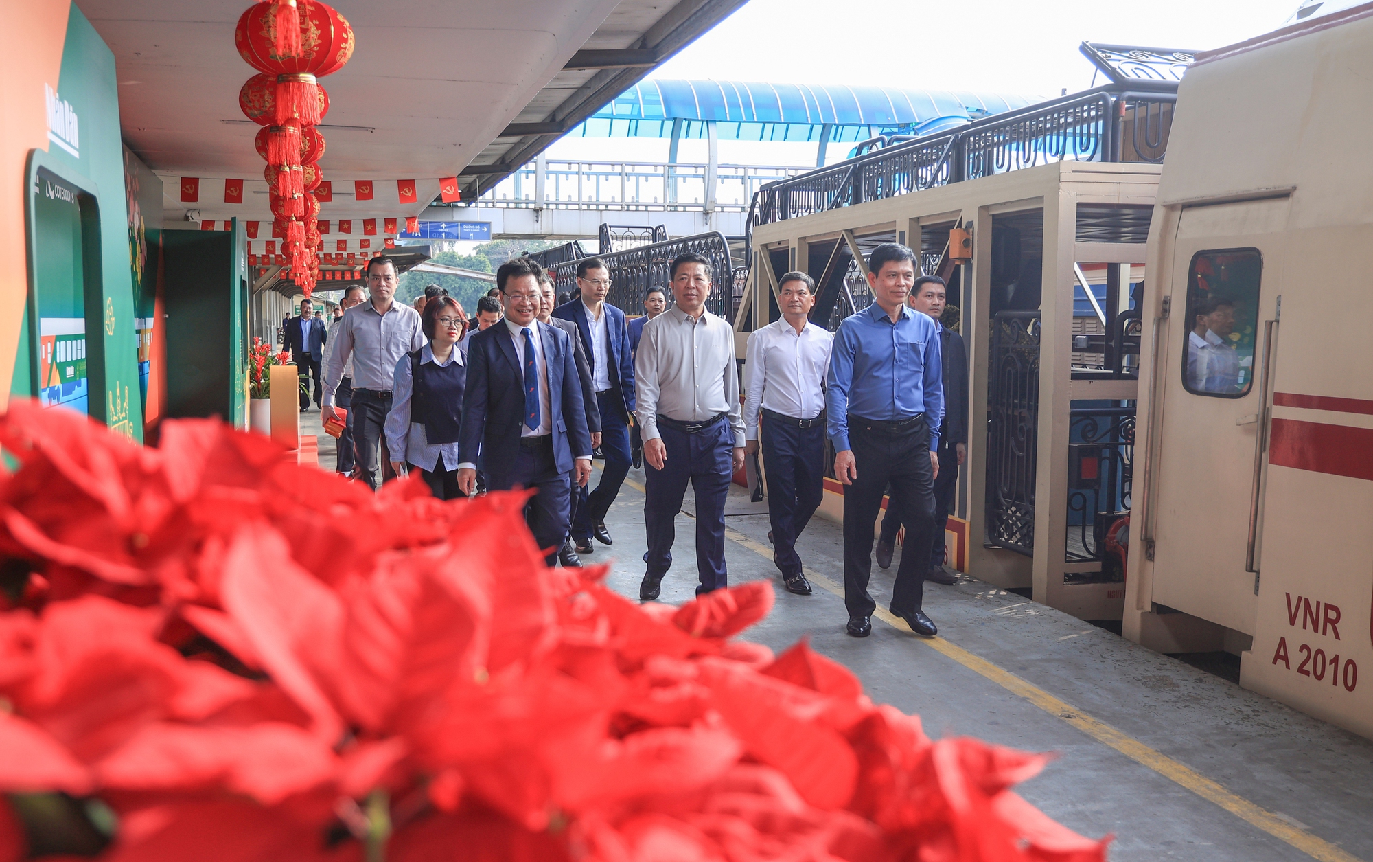 Vận tải an toàn, thông suốt trước thềm năm mới- Ảnh 6. Vận tải an toàn, thông suốt trước thềm năm mới- Ảnh 6.