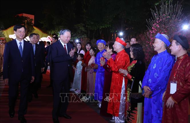 Tổng Bí thư Tô Lâm thăm, chúc Tết Đảng bộ, chính quyền và nhân dân Hà Nội- Ảnh 2.