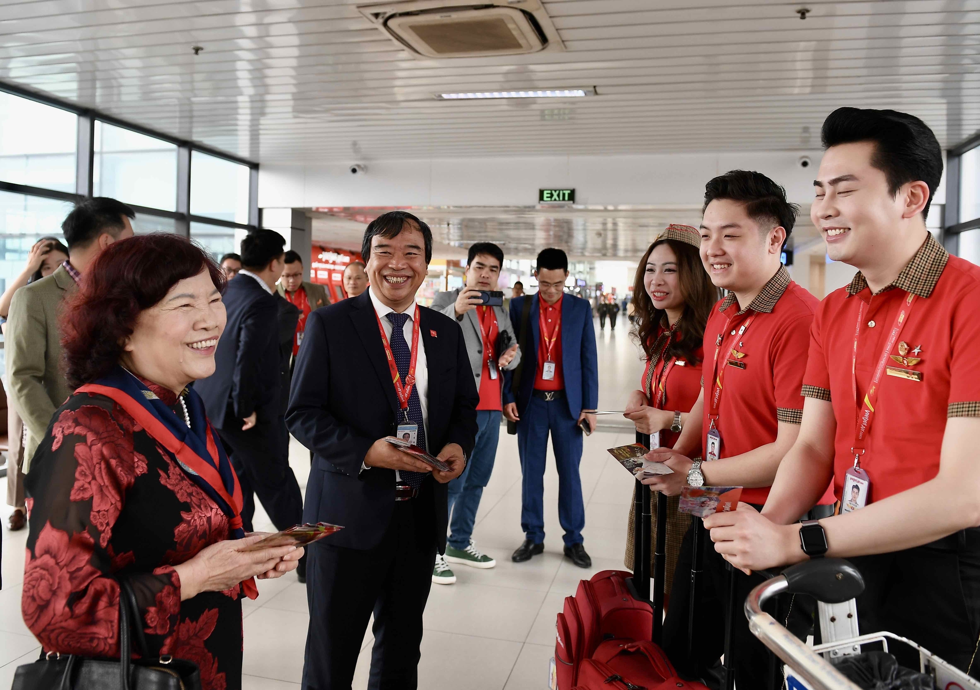 Khách bay cùng Vietjet nhận quà may mắn đầu năm- Ảnh 8. Khách bay cùng Vietjet nhận quà may mắn đầu năm- Ảnh 8.