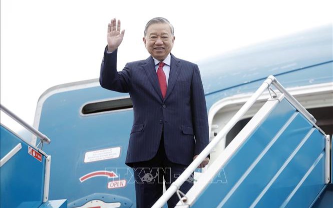 Tổng Bí thư Tô Lâm lên đường tham dự cuộc họp khai mạc Hội đồng Hòa bình về Gaza