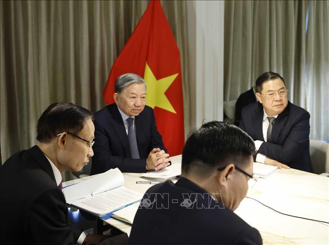 Tổng Bí thư Tô Lâm điện đàm với các Nghị sĩ Hoa Kỳ- Ảnh 2. Tổng Bí thư Tô Lâm điện đàm với các Nghị sĩ Hoa Kỳ- Ảnh 2.