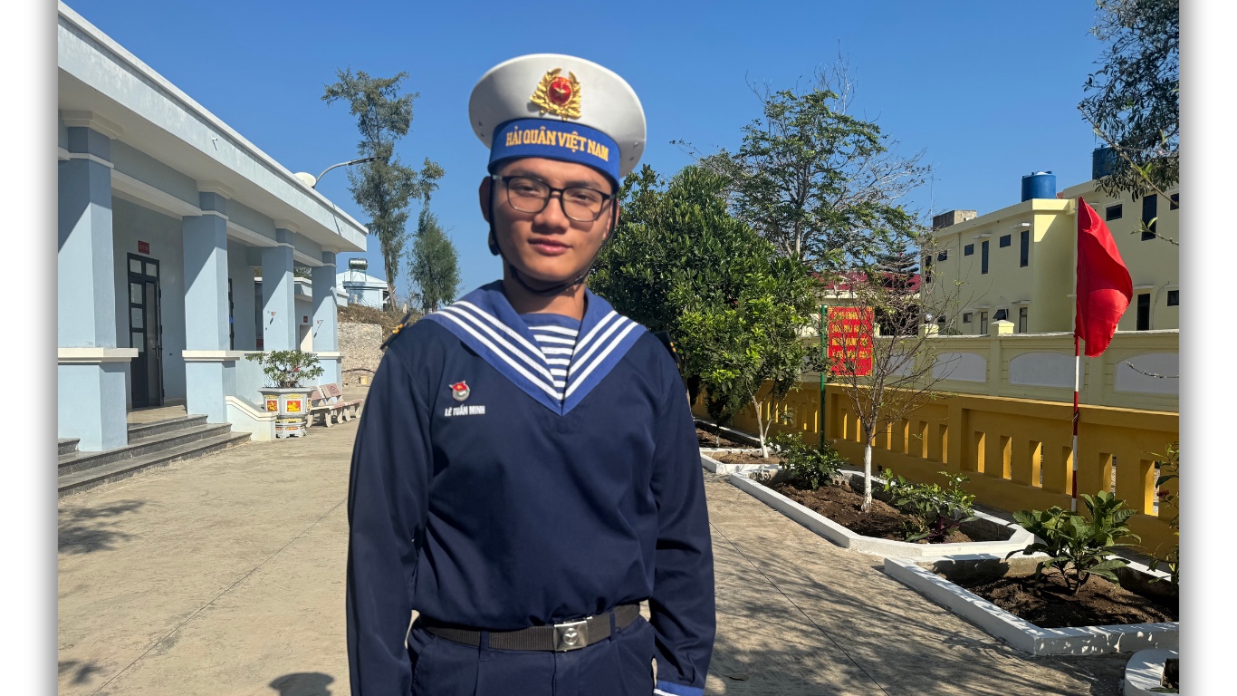 Đưa 'hương Tết' ra đảo tiền tiêu- Ảnh 7. Đưa 'hương Tết' ra đảo tiền tiêu- Ảnh 7.