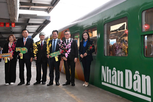 Báo Nhân Dân ra mắt “Chuyến tàu hạnh phúc”- Ảnh 1.