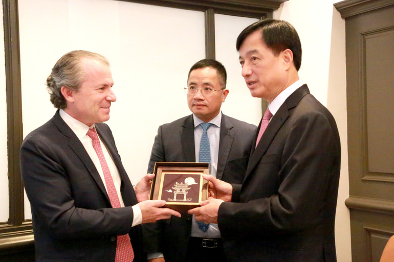 Tăng cường hợp tác Việt Nam-Hoa Kỳ về khoa học công nghệ, đổi mới sáng tạo- Ảnh 1. Tăng cường hợp tác Việt Nam-Hoa Kỳ về khoa học công nghệ, đổi mới sáng tạo- Ảnh 1.