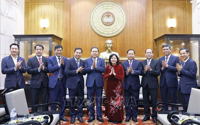 Chủ tịch Quốc hội thăm, chúc Tết Ủy ban Trung ương Mặt trận Tổ quốc Việt Nam