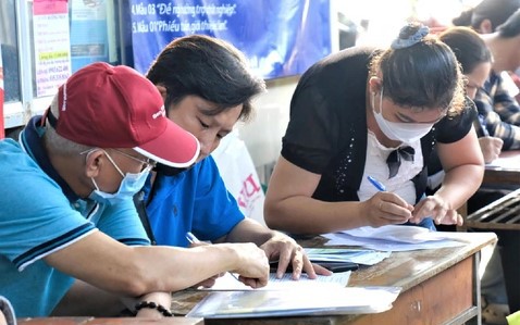 Có phải xác nhận thông tin để được hỗ trợ tìm việc khi thu hồi đất?