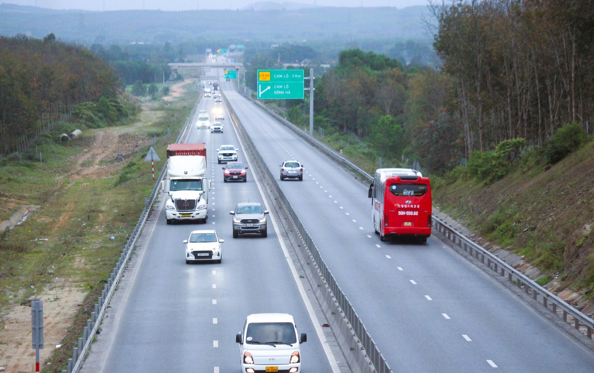 Bộ Xây dựng: Chuyển hướng quản lý từ cấp phép sang hậu kiểm- Ảnh 1.