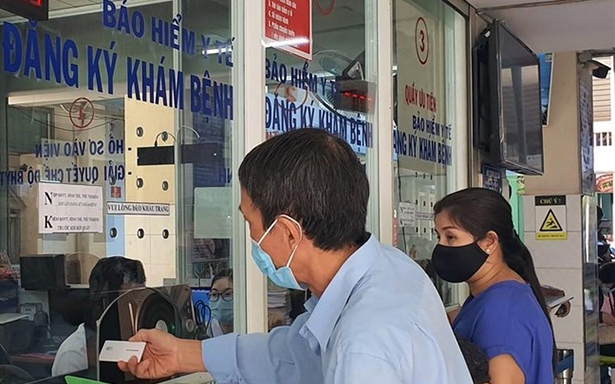 Thủ tục chuyển hưởng BHYT theo diện hộ cận nghèo