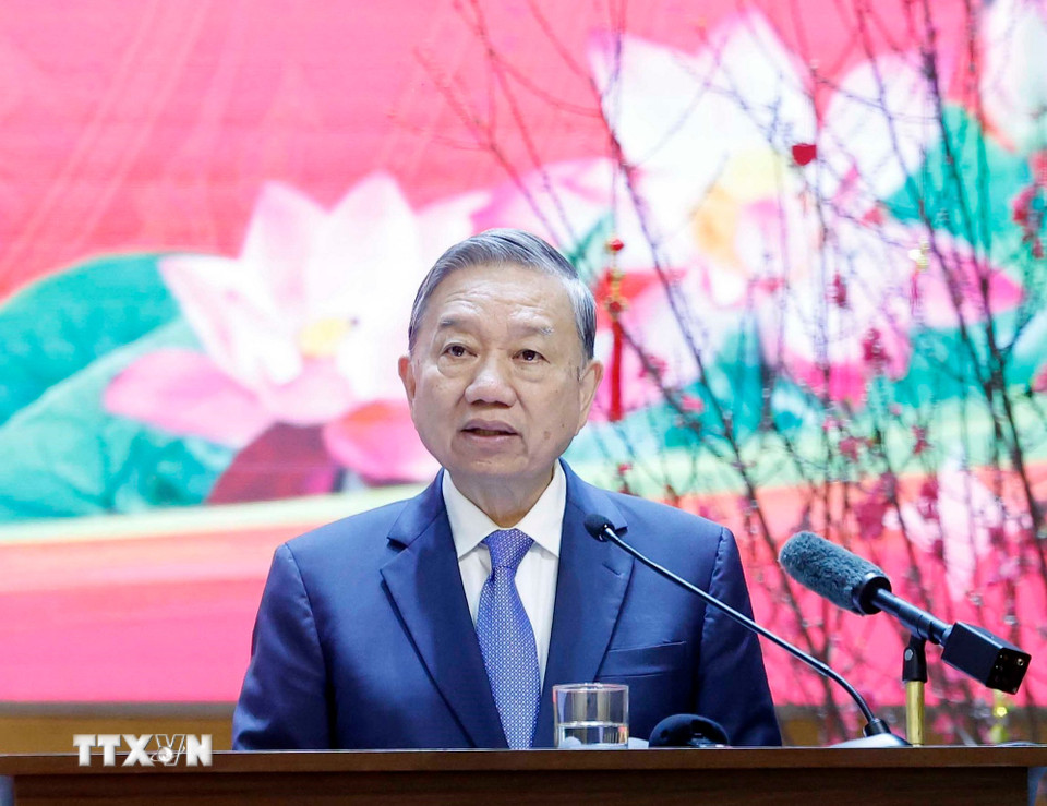 Tổng Bí thư Tô Lâm : Lực lượng An ninh điều tra kiên quyết, linh hoạt, sáng tạo trong đấu tranh phòng, chống tội phạm- Ảnh 2. Tổng Bí thư Tô Lâm : Lực lượng An ninh điều tra kiên quyết, linh hoạt, sáng tạo trong đấu tranh phòng, chống tội phạm- Ảnh 2.