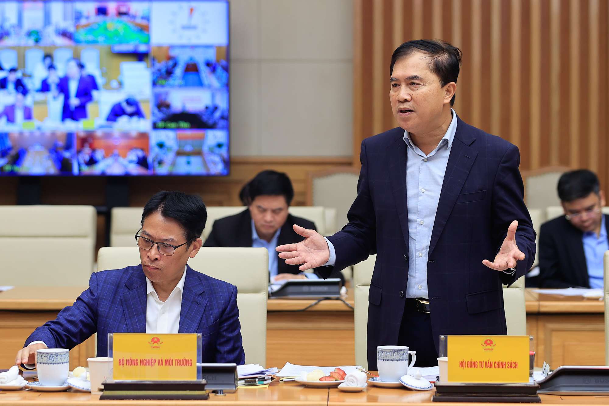 Thủ tướng: Bảo đảm mọi người dân được tiếp cận nhà ở phù hợp thu nhập- Ảnh 8.