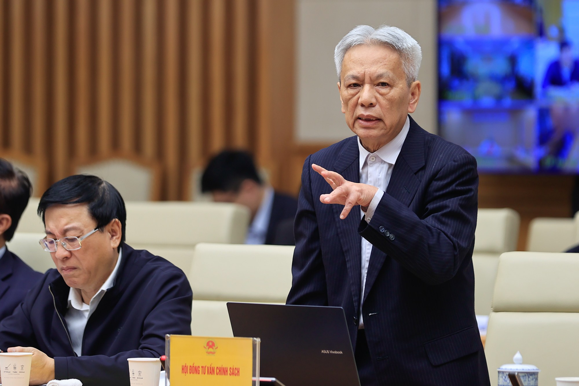 Thủ tướng: Bảo đảm mọi người dân được tiếp cận nhà ở phù hợp thu nhập- Ảnh 10.