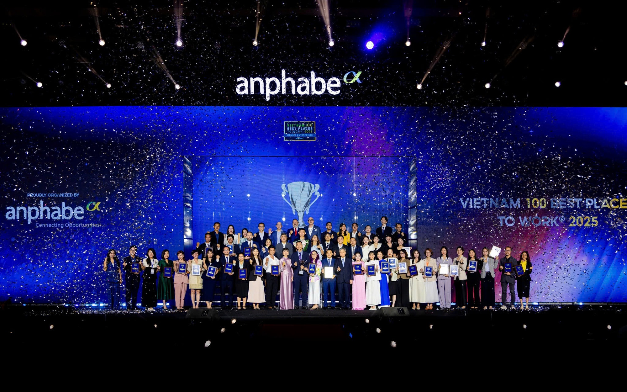 Khởi động chương trình "Nơi làm việc tốt nhất Việt Nam 2026"- Ảnh 1. Khởi động chương trình "Nơi làm việc tốt nhất Việt Nam 2026"- Ảnh 1.