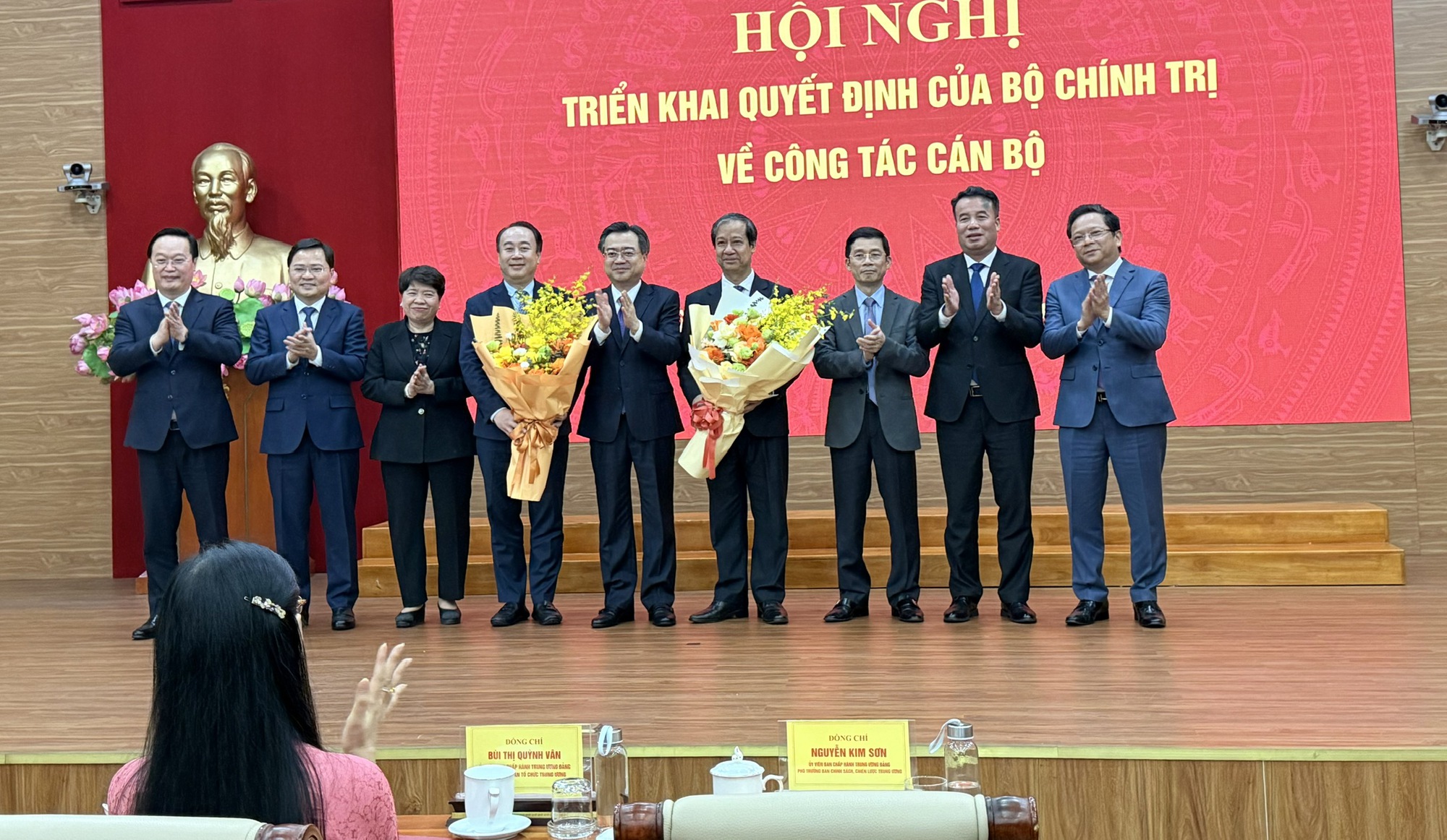 Bộ Chính trị bổ nhiệm hai Phó Trưởng Ban Chính sách, chiến lược Trung ương- Ảnh 3.