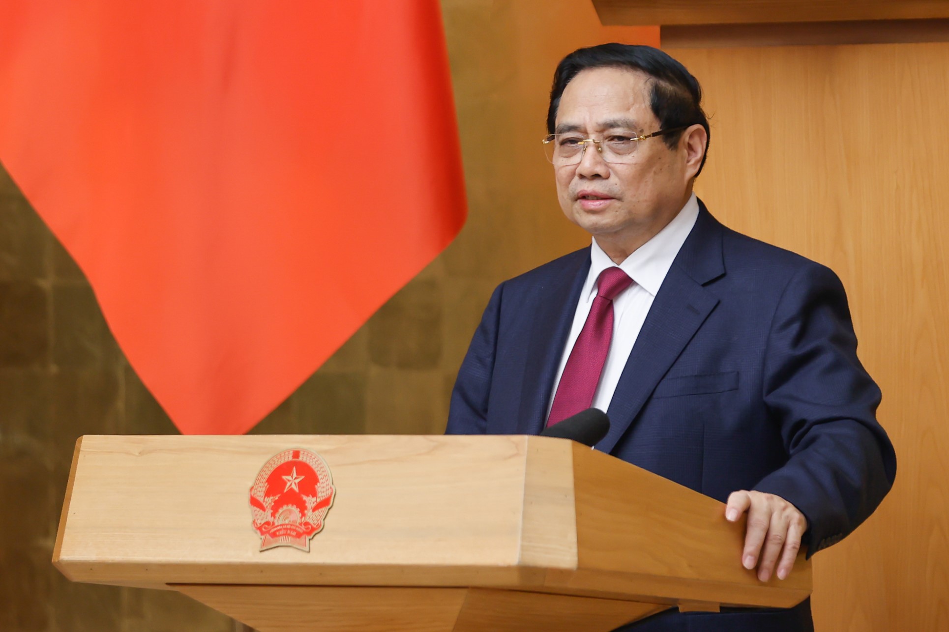 Thủ tướng: Xây dựng luật phải phân cấp, phân quyền tối đa và cắt giảm mọi thủ tục rườm rà- Ảnh 1. Thủ tướng: Xây dựng luật phải phân cấp, phân quyền tối đa và cắt giảm mọi thủ tục rườm rà- Ảnh 1.