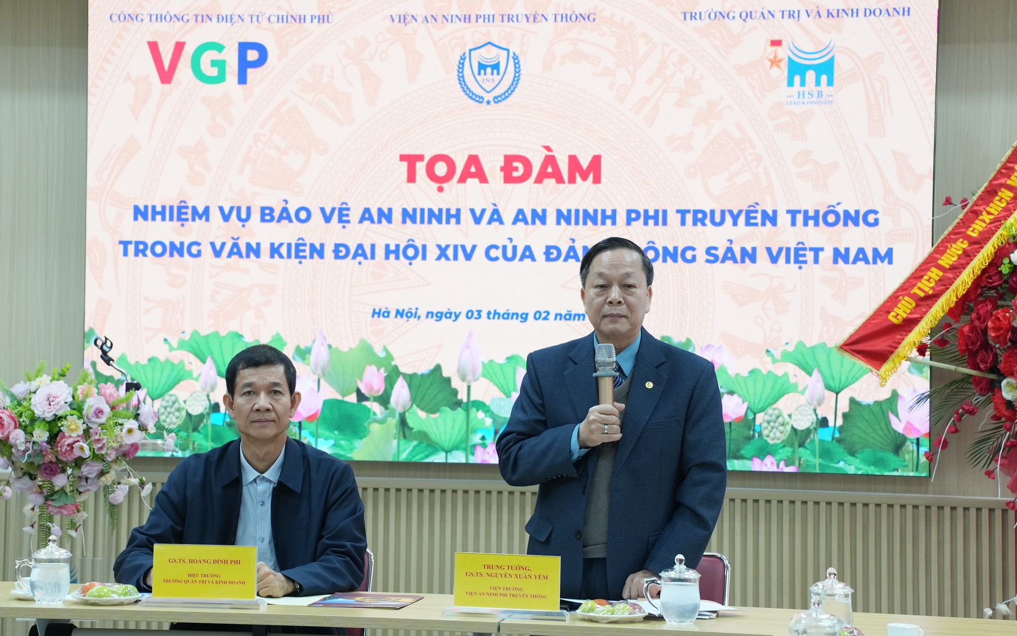 CẬP NHẬT Tọa đàm: Nhiệm vụ bảo vệ an ninh và an ninh phi truyền thống trong văn kiện Đại hội XIV của Đảng- Ảnh 1.