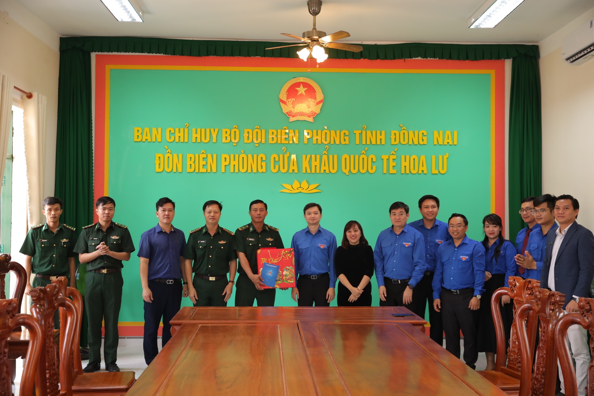 Amway Việt Nam phối hợp với Trung ương Đoàn thực hiện chương trình 'Lũy tre biên giới'- Ảnh 4.