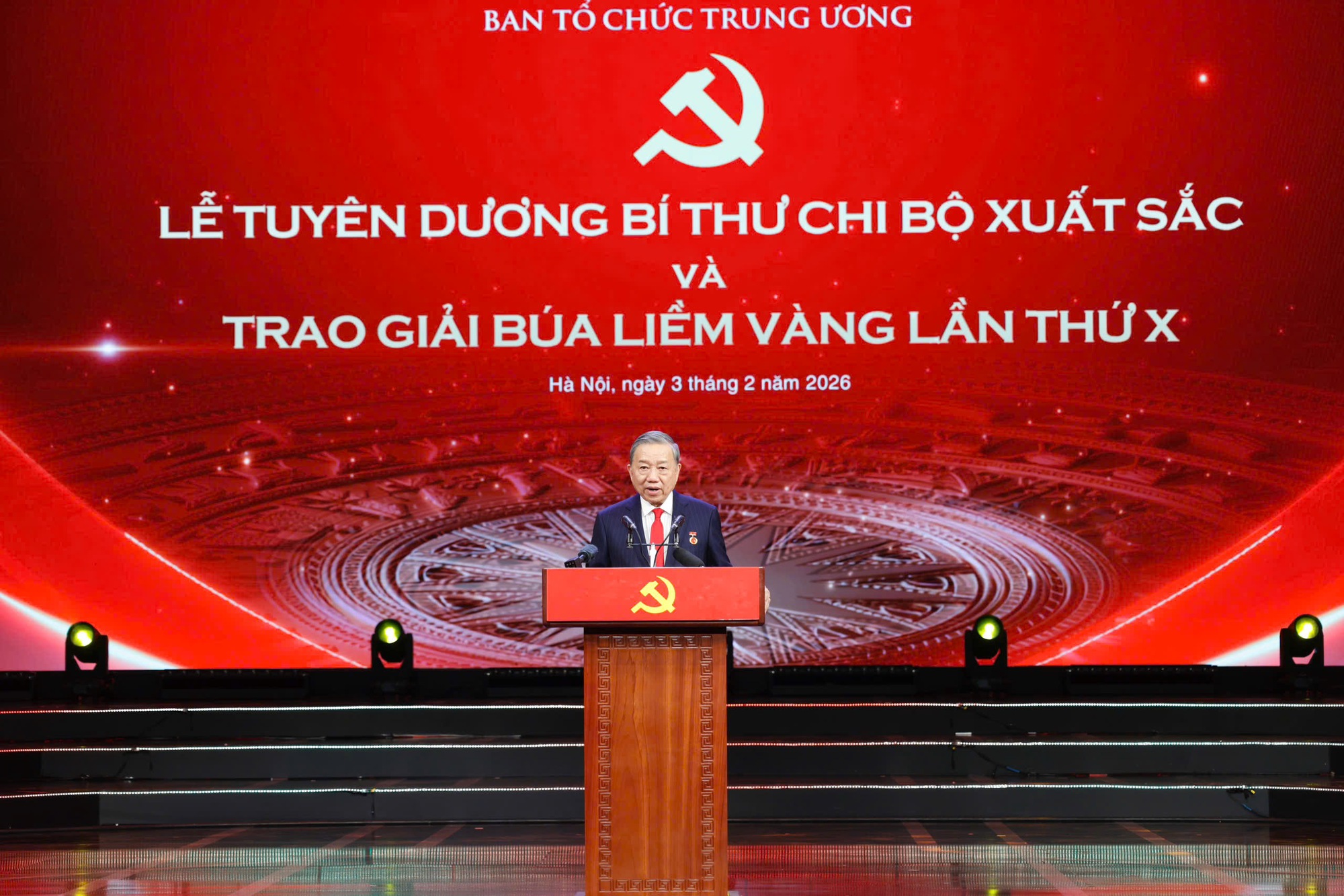 Báo Điện tử Chính phủ đoạt hai Giải Búa liềm Vàng năm 2025- Ảnh 2.