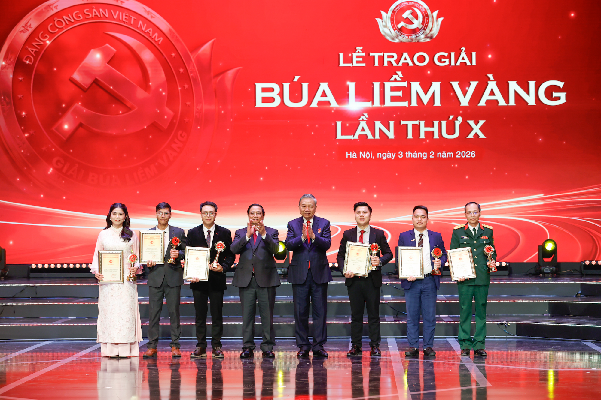 Công tác thông tin, tuyên tuyền phải là 'pháo lệnh', 'trống trận' cổ vũ toàn Đảng, toàn dân- Ảnh 4.