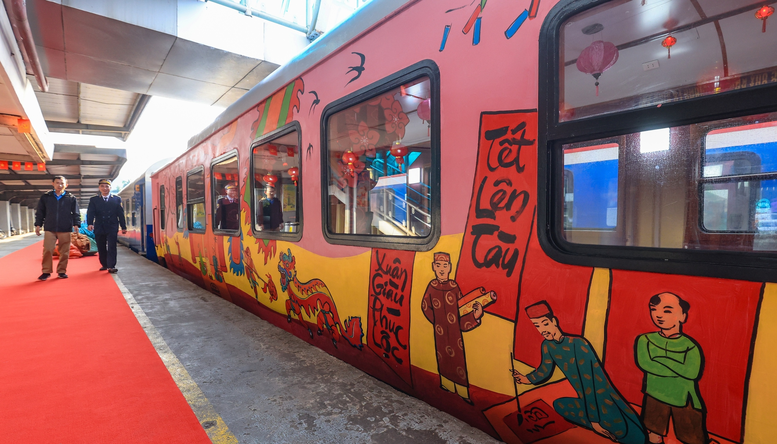 Hành trình Tết Công đoàn đến với người lao động- Ảnh 1. Hành trình Tết Công đoàn đến với người lao động- Ảnh 1.