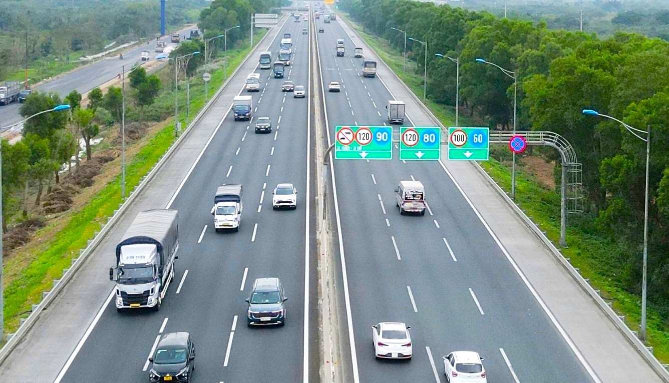 Hoàn thành thêm 36 tuyến cao tốc trước năm 2050- Ảnh 1.