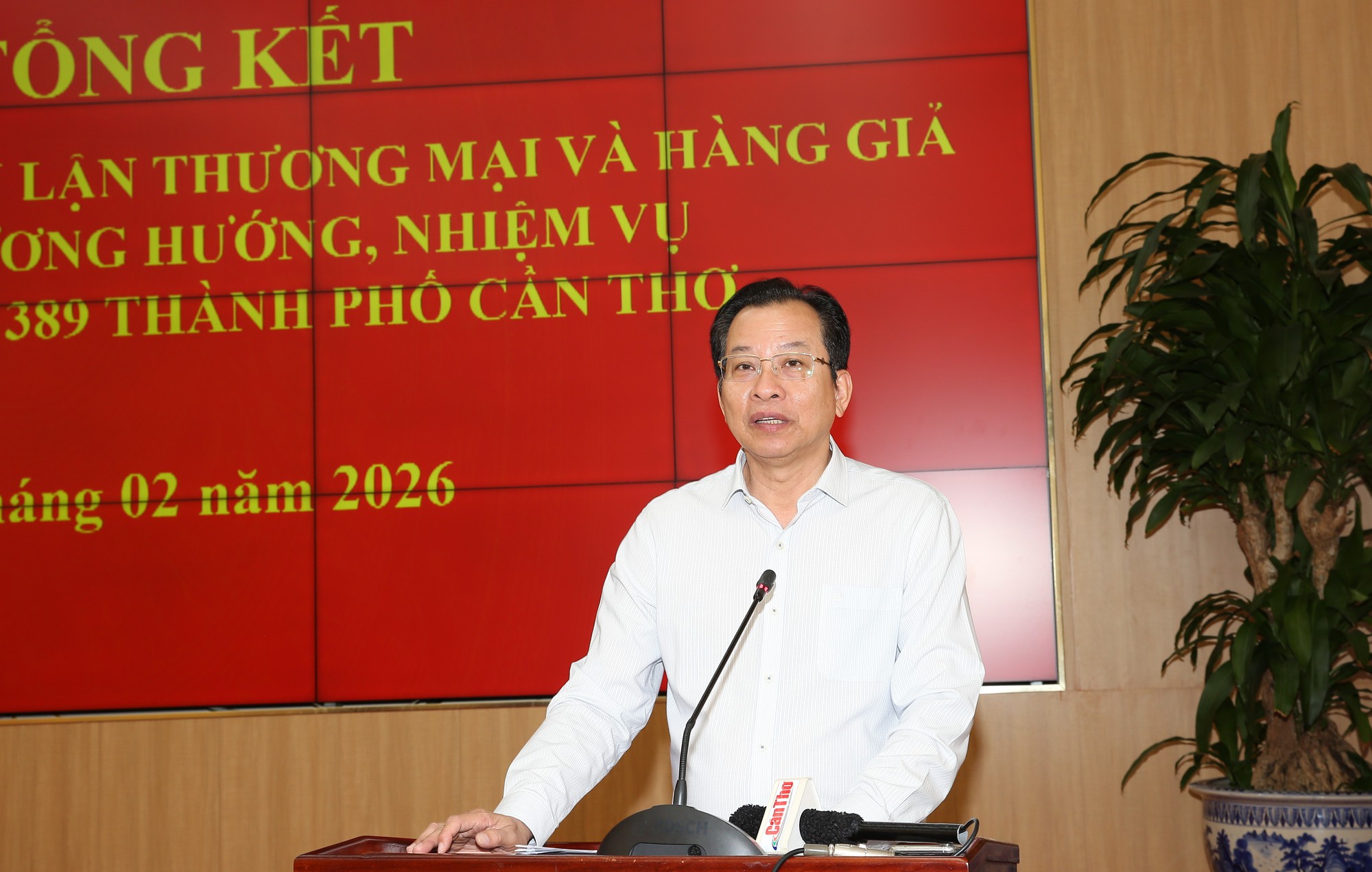 Cần Thơ: Vi phạm gian lận thương mại giảm hơn 73%,  không để hàng giả 'ẩn mình' trên không gian mạng- Ảnh 2.