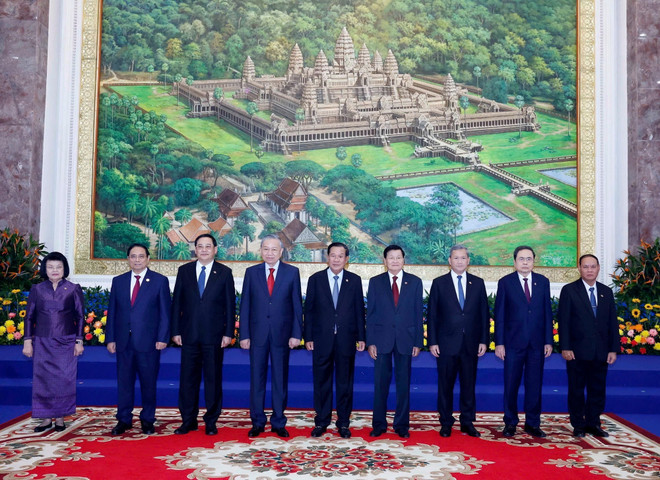Tổng Bí thư Tô Lâm đồng chủ trì Cuộc gặp giữa Người đứng đầu ba Đảng Việt Nam - Campuchia - Lào- Ảnh 1.