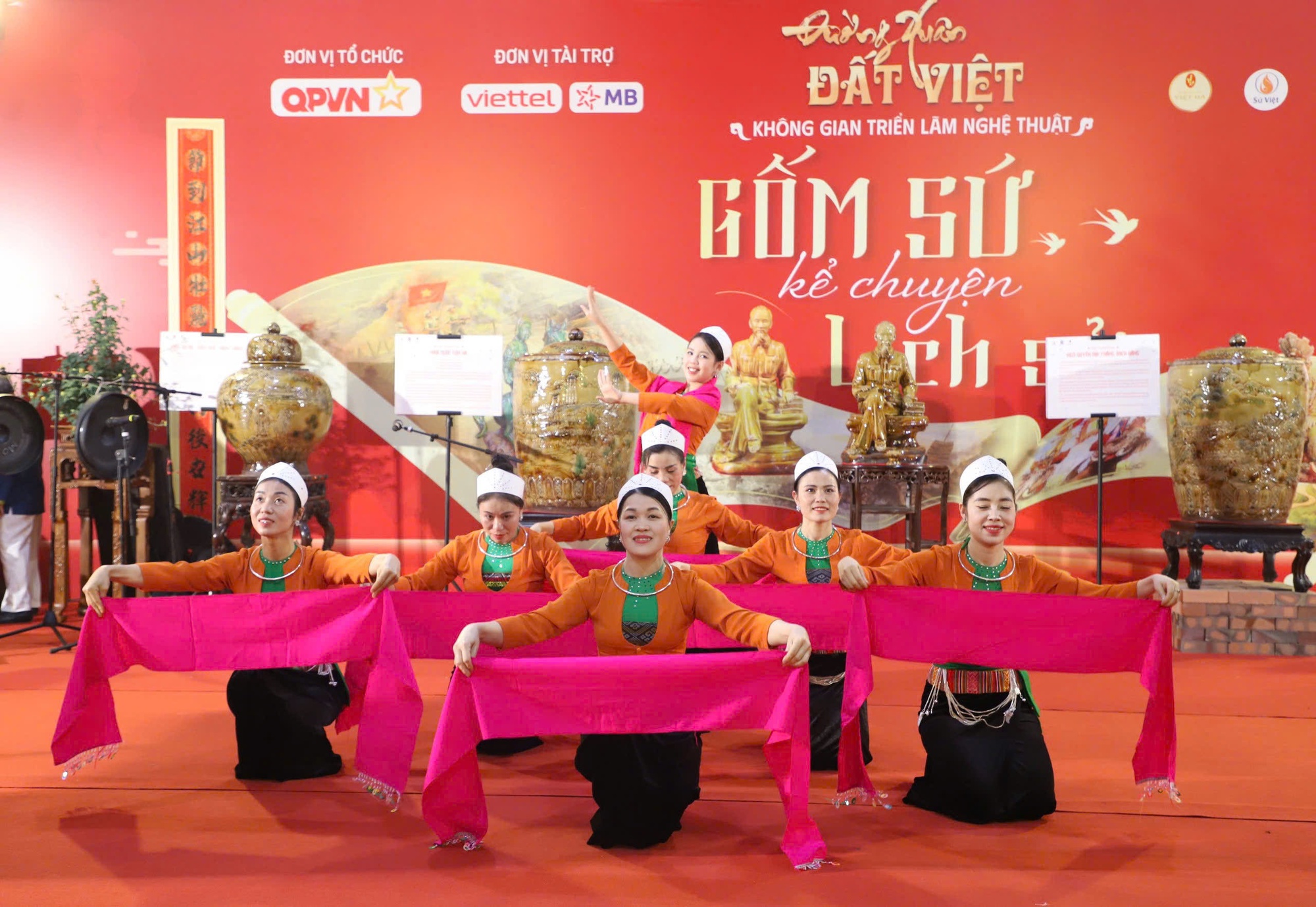 ‘Không gian Văn hóa Dân tộc’: Kể câu chuyện văn hóa Việt bằng ngôn ngữ đương đại- Ảnh 2.