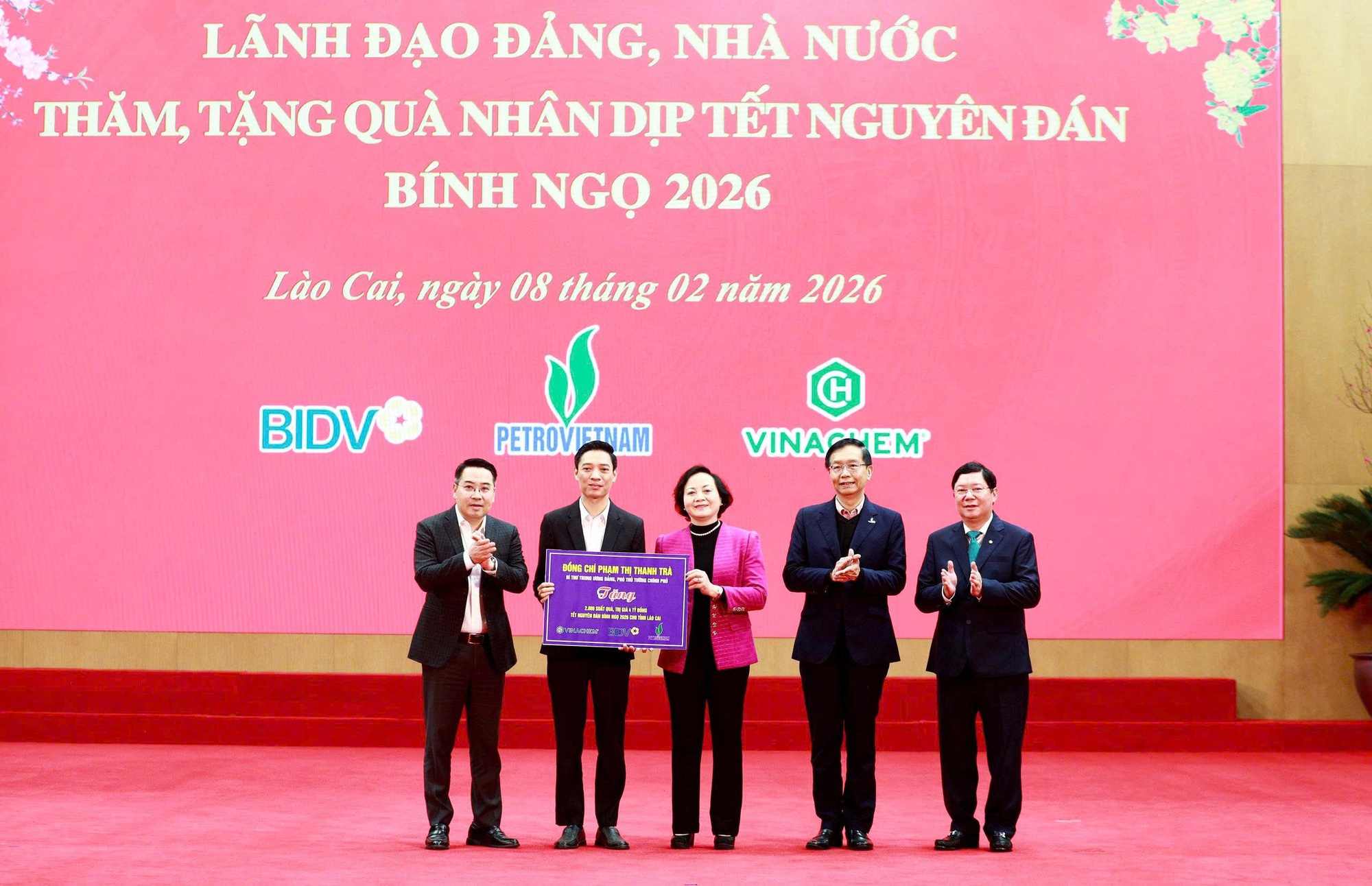 Phó Thủ tướng Phạm Thị Thanh Trà: Chăm lo để mọi người dân Lào Cai đón Tết đủ đầy, ấm áp- Ảnh 1.