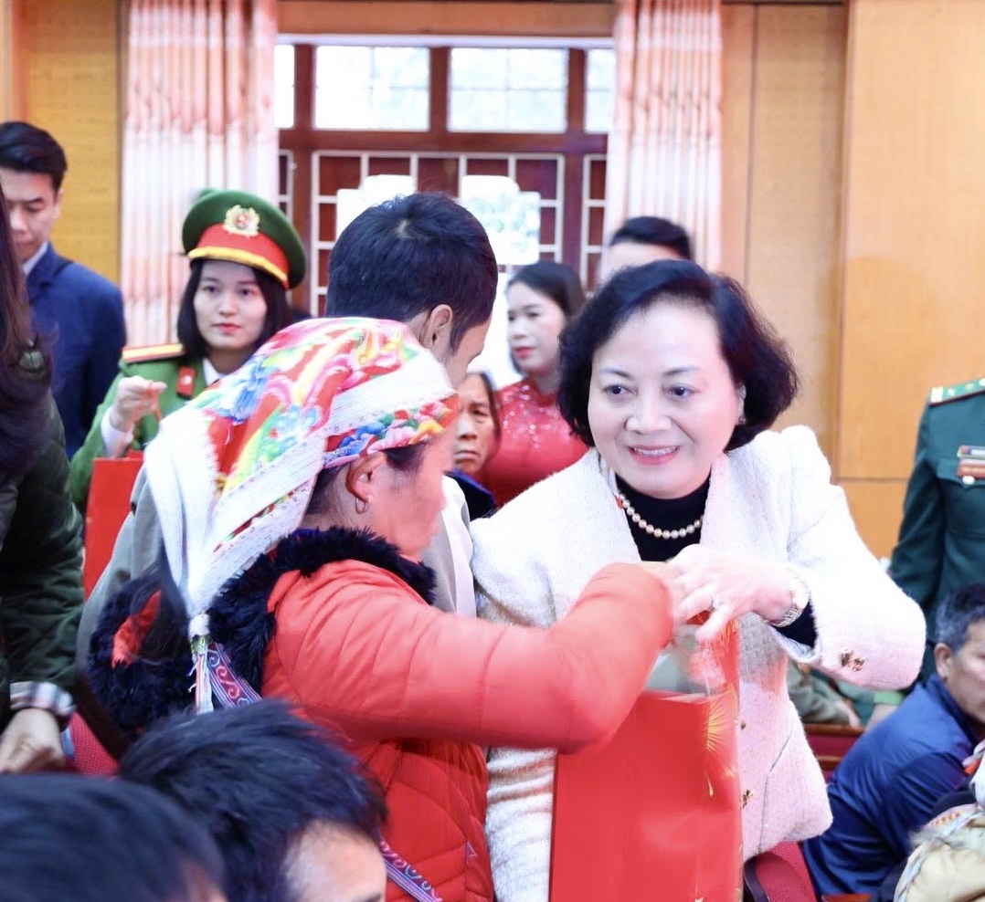 Phó Thủ tướng Phạm Thị Thanh Trà: Chăm lo để mọi người dân Lào Cai đón Tết đủ đầy, ấm áp- Ảnh 6.
