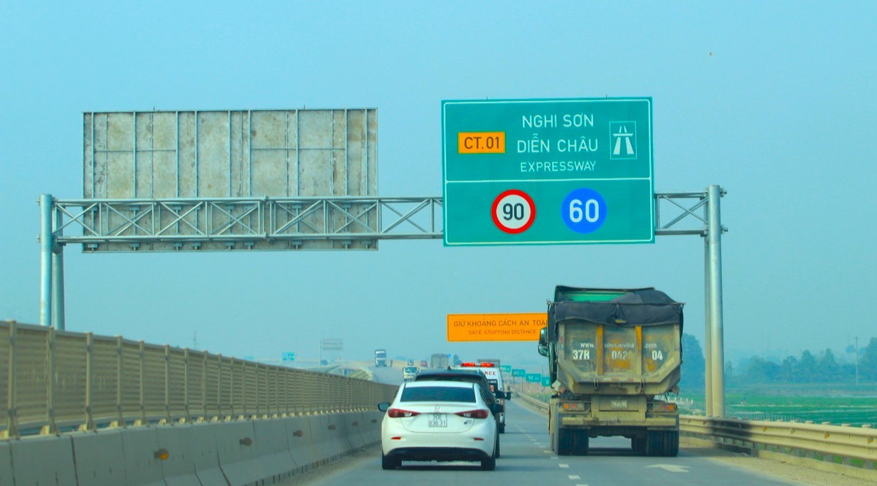 Thu phí sử dụng đường bộ tại 5 tuyến cao tốc từ 1/3- Ảnh 1.