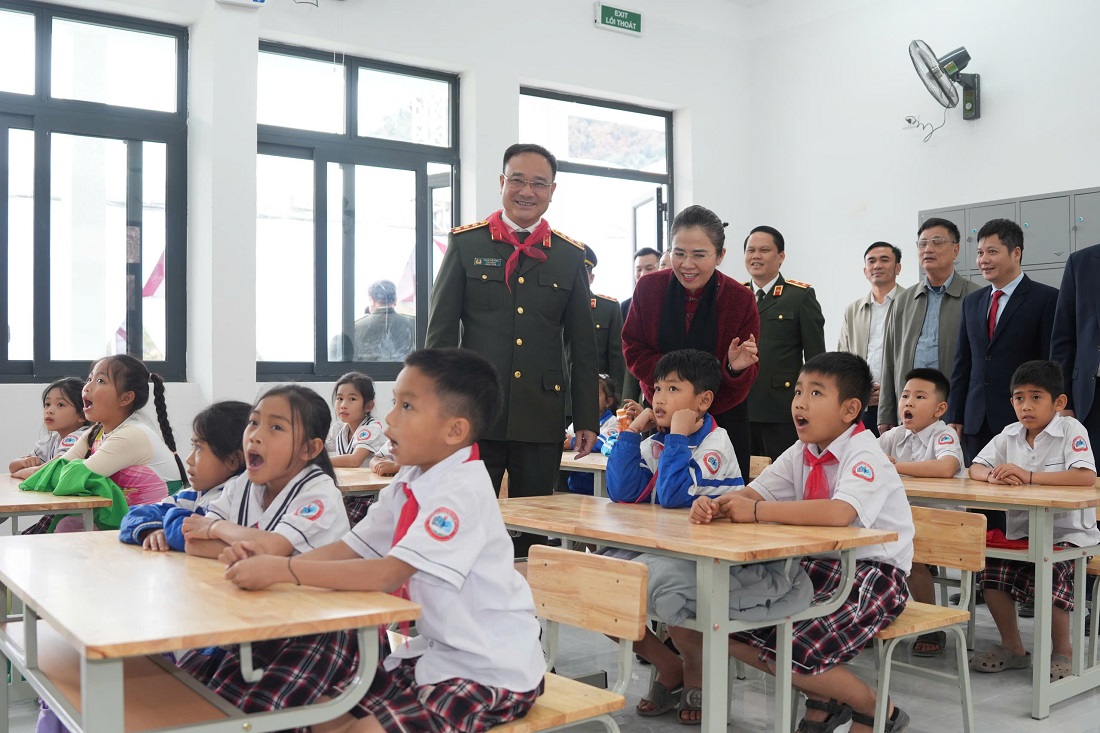 Bộ Công an khánh thành và bàn giao các công trình an sinh xã hội tại Nghệ An- Ảnh 4.