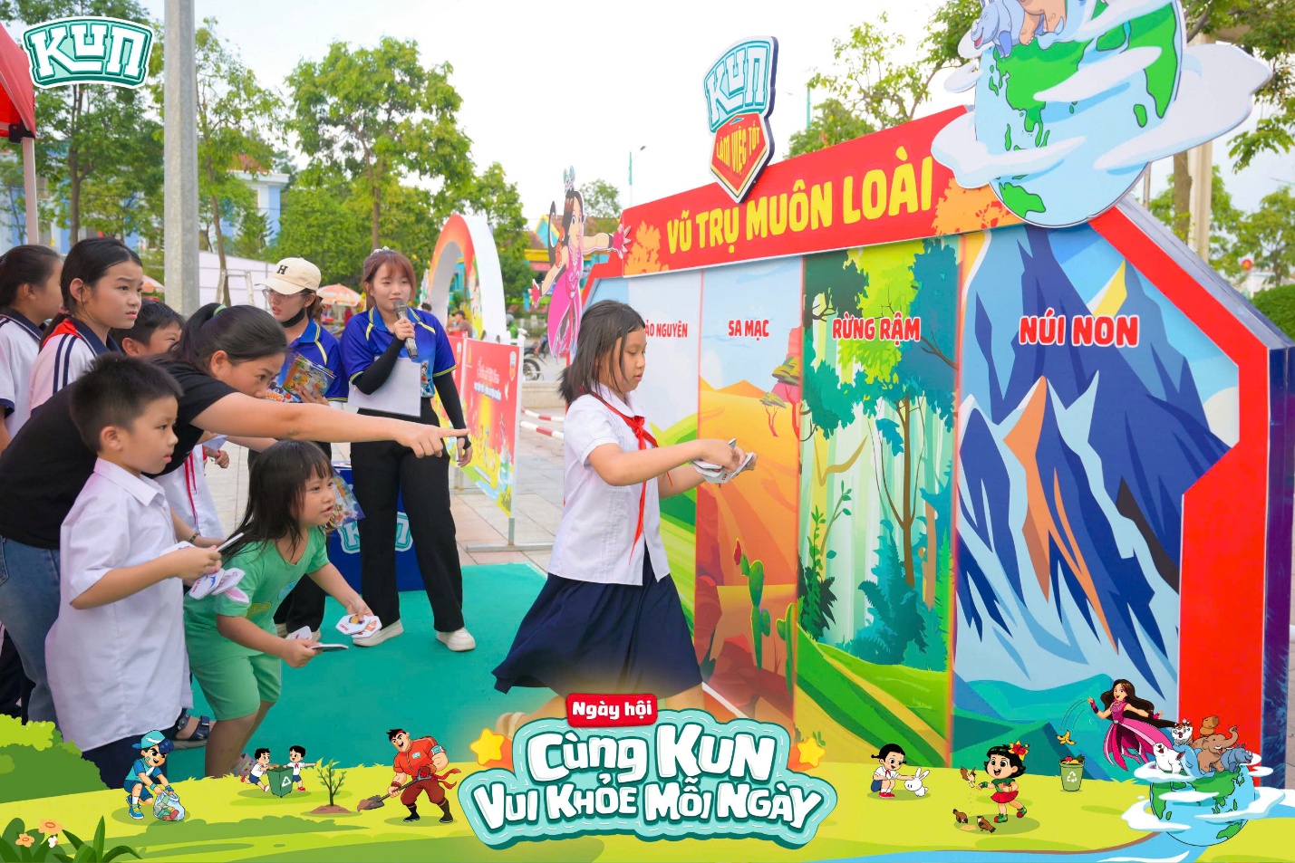 Thông điệp 'Cùng KUN bảo vệ muôn loài' được thiếu nhi toàn quốc hưởng ứng qua màn đồng diễn sân trường- Ảnh 3.