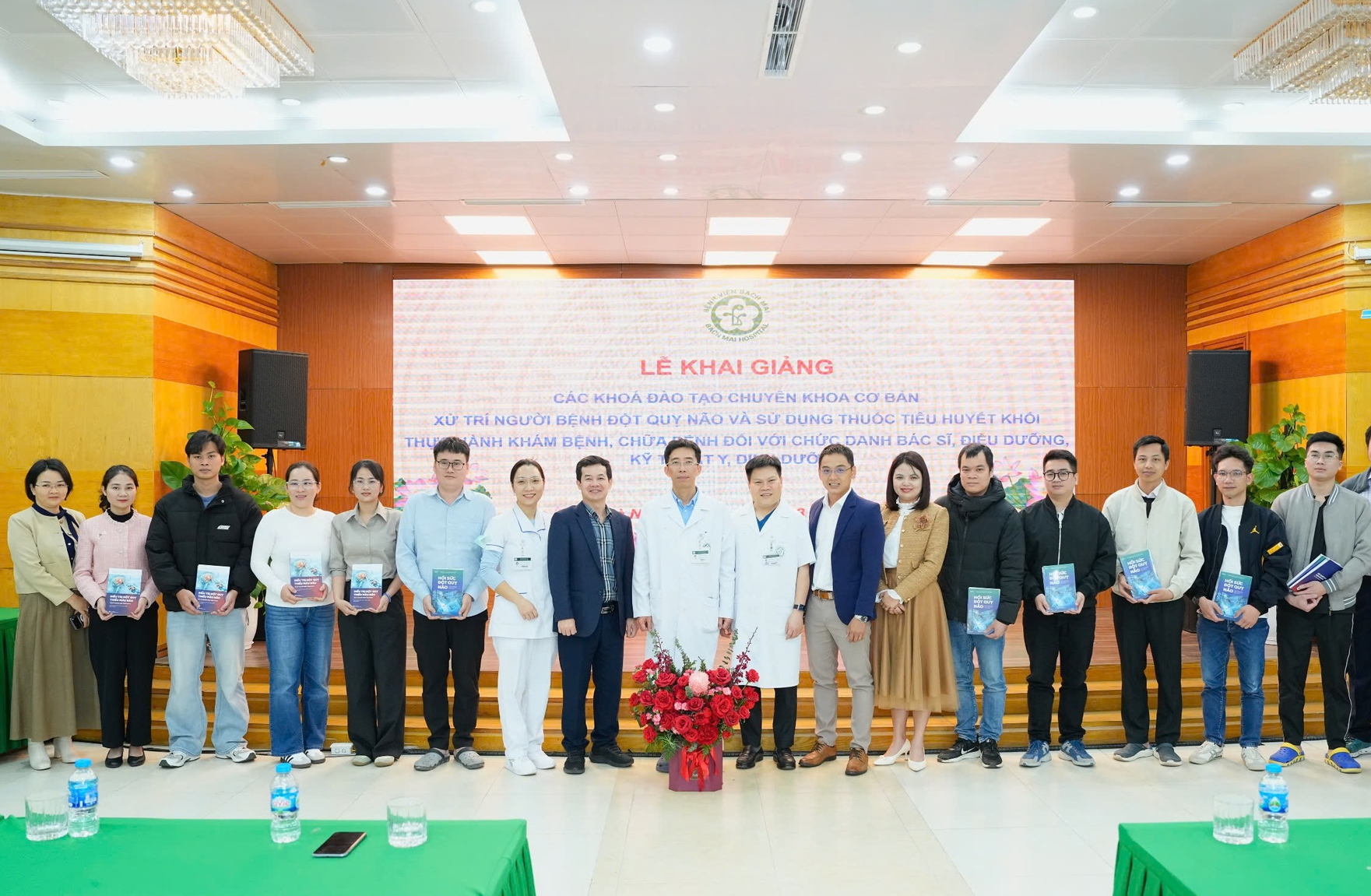 Bệnh viện Bạch Mai chuyển giao tri thức, đồng hành bền vững cùng y tế cơ sở- Ảnh 3.